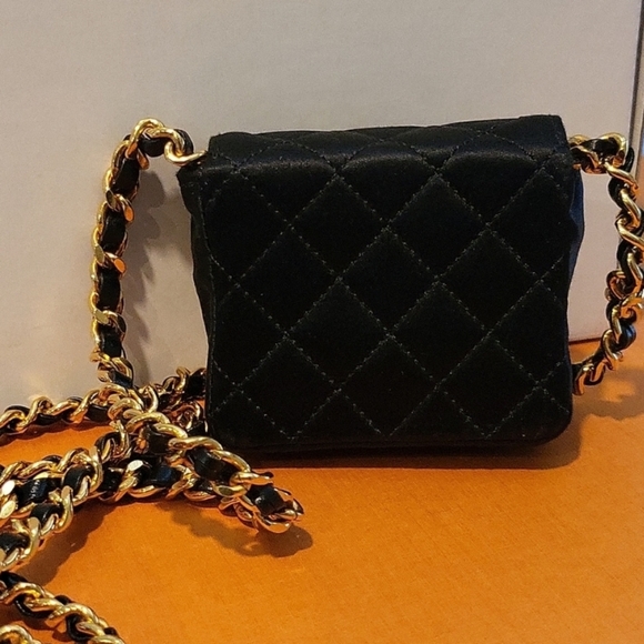 Chanel Mini Flap Bag Necklace - Picture 4 of 8